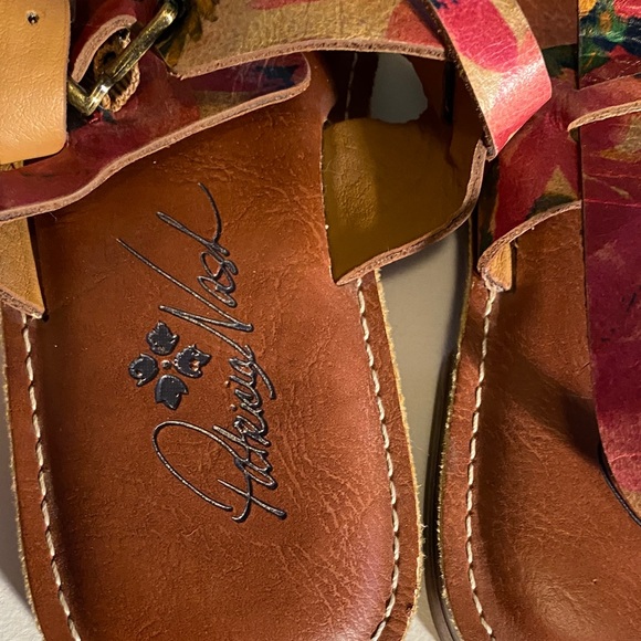 Patricia Nash Vibrant Floral Strappy Sandals - Picture 6 of 6